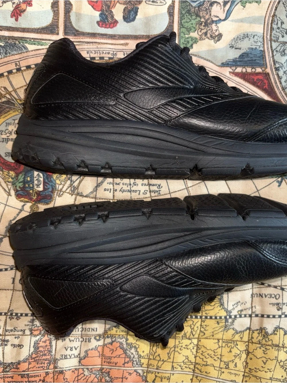 Brooks Men's All-Black Athletic Walking Sneakers